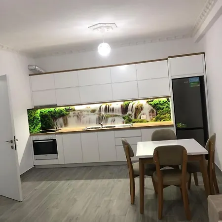 Relux Rezidenc , Shkoze * Tirana